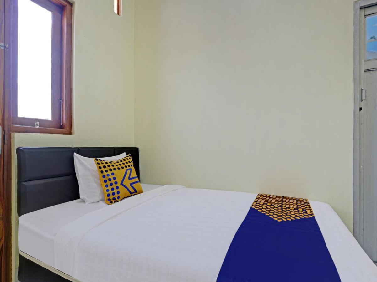 Spot On 90577 Griya Afifah Syariah Hotel Klaten Kültér fotó